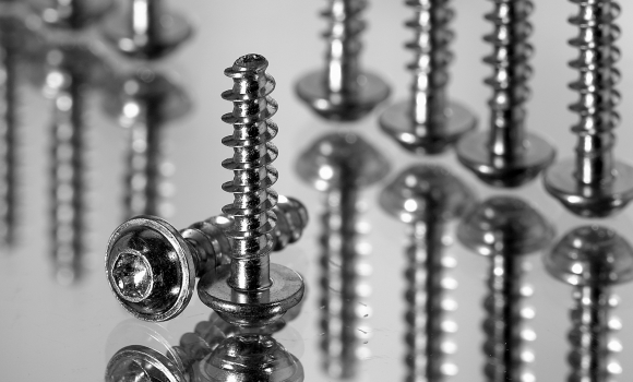 Screws for thermoplastics